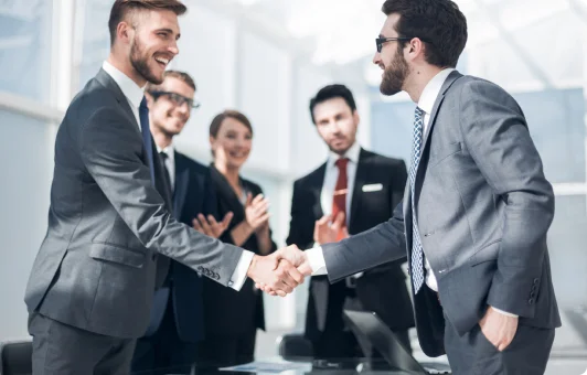 Go beyond traditional Financial Advisory role